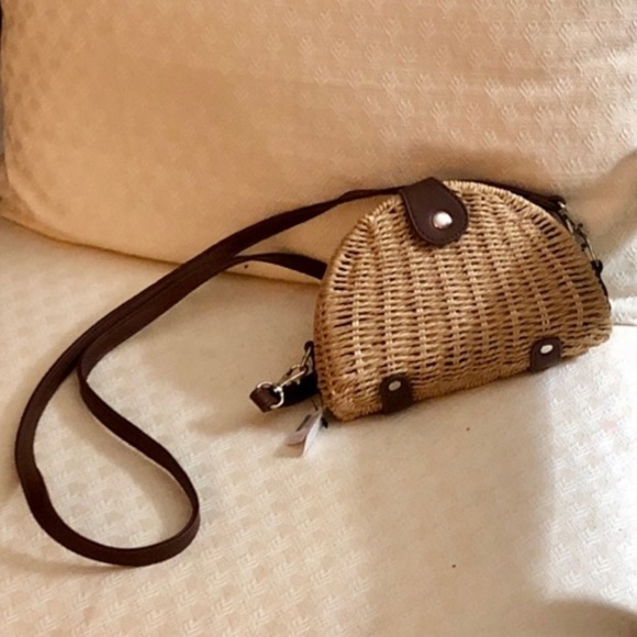 small straw crossbody bag